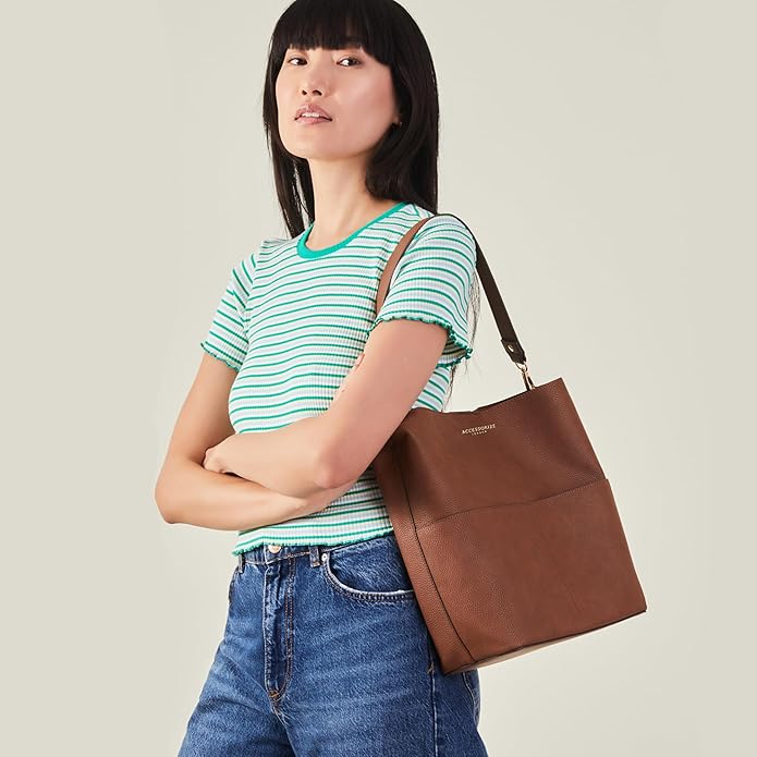 Women's Tan Bucket Shoulder Bag
