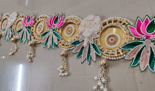 Colourful Lotus Totan